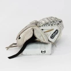 Brian's S Series Junior Goalie Catcher - Demo B -Warrior Sales Store brian s catchers demo brian s s series junior goalie catcher demo b white regular 15169443430466