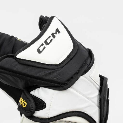 CCM Axis 2.9 Senior Goalie Catcher -Warrior Sales Store ccm catchers ccm axis 2 9 senior goalie catcher 29106121506882