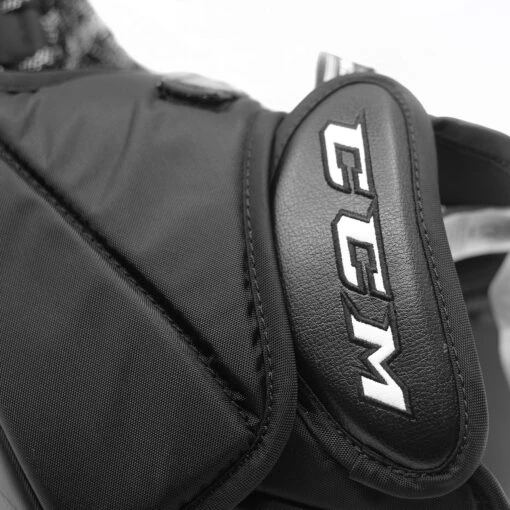 CCM Extreme Flex 5 Senior Goalie Catcher - 580 Break Angle -Warrior Sales Store ccm catchers ccm extreme flex 5 senior goalie catcher 580 break angle 28808150417474