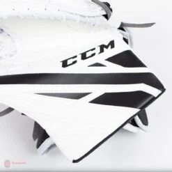 CCM Extreme Flex E4.5 Junior Goalie Catcher - Source Exclusive -Warrior Sales Store ccm catchers ccm extreme flex e4 5 junior goalie catcher source exclusive 5323871912002