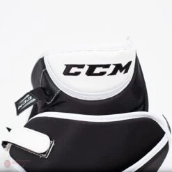 CCM Extreme Flex E4.9 Intermediate Goalie Catcher - Source Exclusive -Warrior Sales Store ccm catchers ccm extreme flex e4 9 intermediate goalie catcher source exclusive 5323903139906