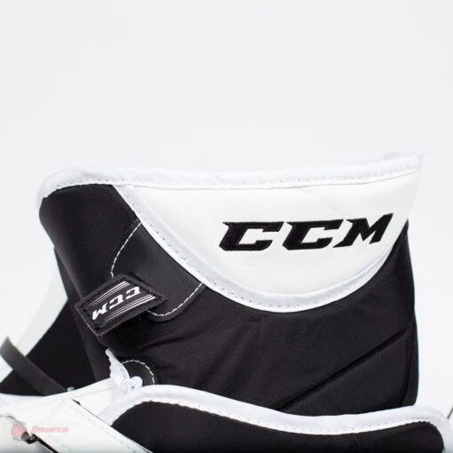 CCM Extreme Flex E4.9 Senior Goalie Catcher - Source Exclusive -Warrior Sales Store ccm catchers ccm extreme flex e4 9 senior goalie catcher source exclusive 5323924996162