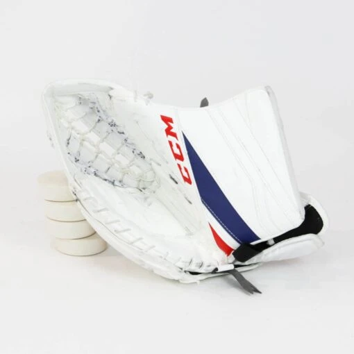 CCM Extreme Flex 3 Pro Intermediate Goalie Catcher - Demo -Warrior Sales Store ccm catchers demo ccm extreme flex 3 pro intermediate goalie catcher demo montreal canadiens full right 15169513652290