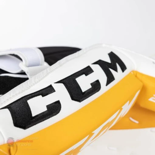 CCM Extreme Flex E5.9 Senior Goalie Leg Pads -Warrior Sales Store ccm leg pads ccm extreme flex e5 9 senior goalie leg pads 27988495368258