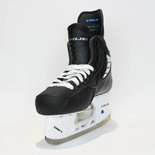 TRUE Player Senior Hockey Skates - Pro Stock - Shift Holder - Lightweight Tongue - Size 8 -Warrior Sales Store true hockey skates true player senior hockey skates pro stock shift holder lightweight tongue size 8 8 r standard 15187099975746