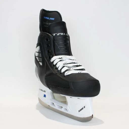 TRUE Player Senior Hockey Skates - Pro Stock - Shift Holder - Lightweight Tongue - Size 8 -Warrior Sales Store true hockey skates true player senior hockey skates pro stock shift holder lightweight tongue size 8 8 r standard 15187100172354