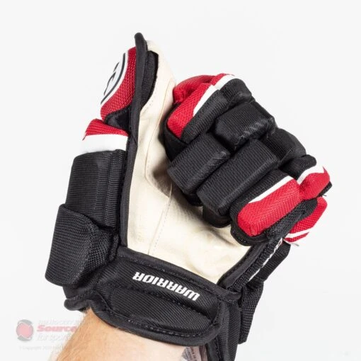 Warrior Covert QRE 20 Pro Junior Hockey Gloves -Warrior Sales Store warrior gloves warrior covert qre 20 pro junior hockey gloves 14780979740738